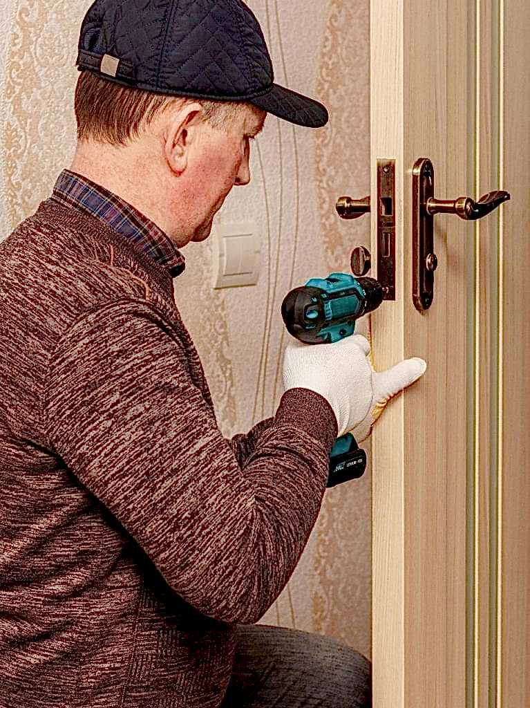 Pre-licensed Locksmith – Shop Operations